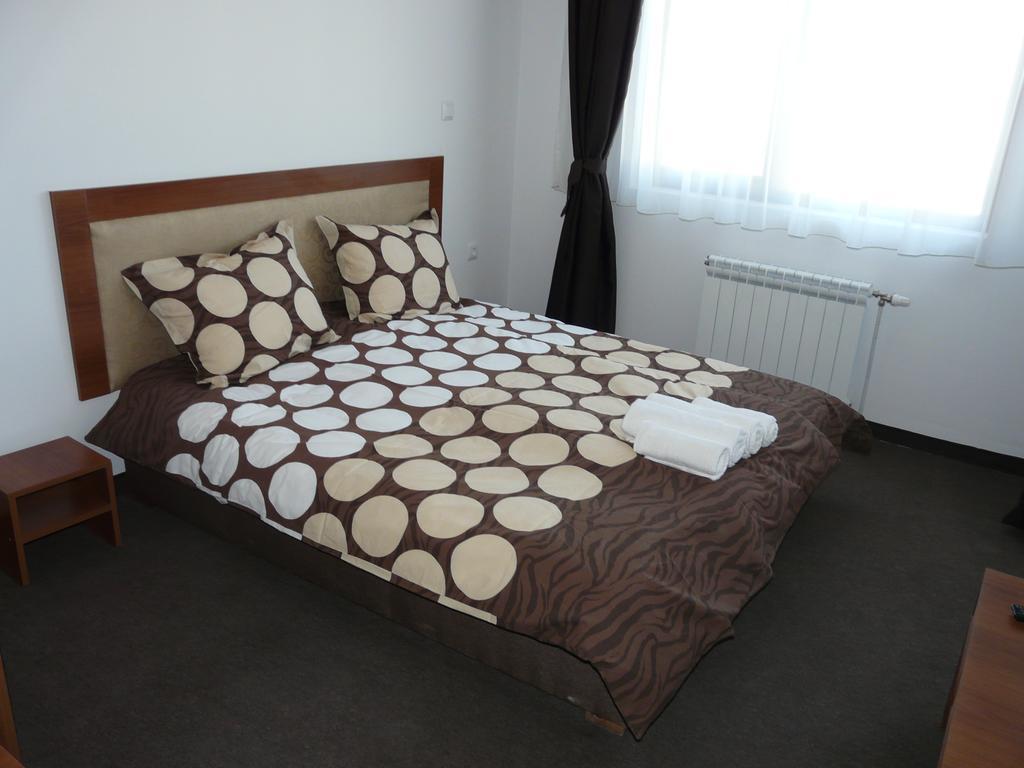 Yuliya Guest House Sapareva Banya Buitenkant foto