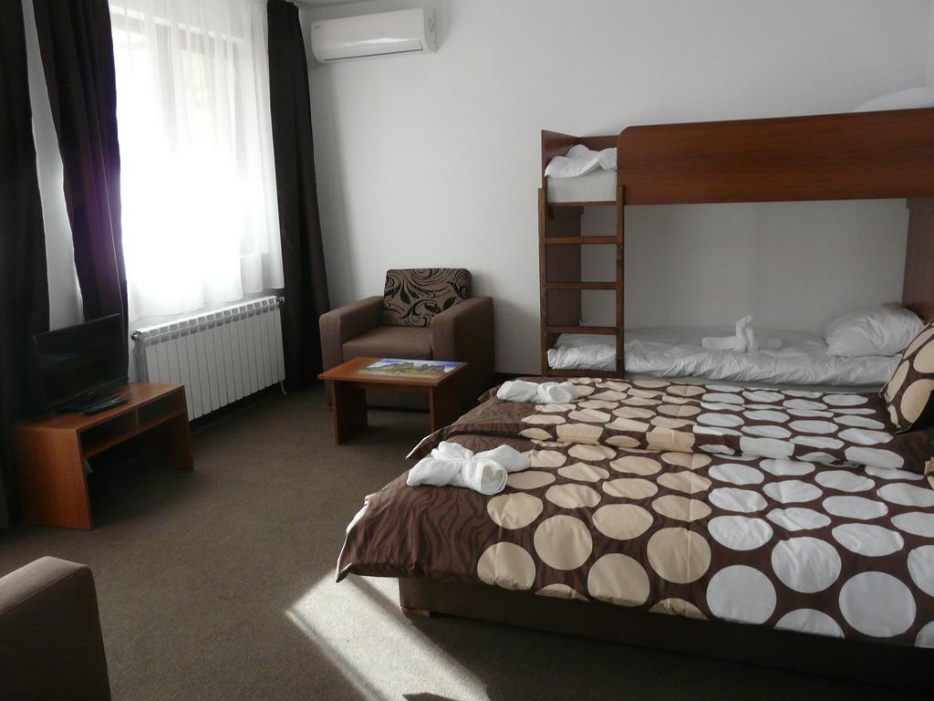 Yuliya Guest House Sapareva Banya Buitenkant foto