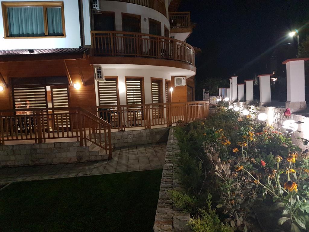 Yuliya Guest House Sapareva Banya Buitenkant foto